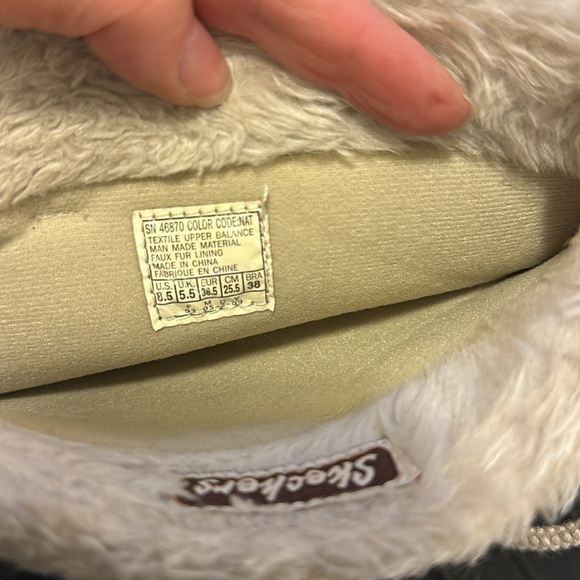 Sketchers high warm boots size 8.5 - Picture 4 of 5